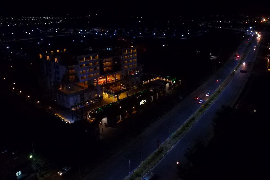 Anjushree Hotel Ujjain Exterior photo