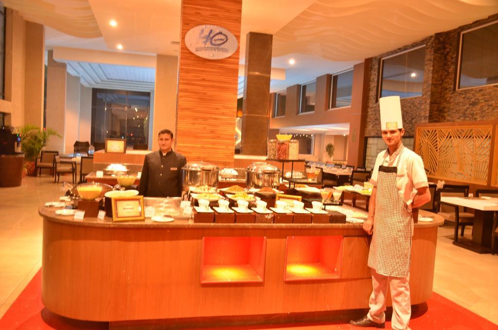 Anjushree Hotel Ujjain Exterior photo