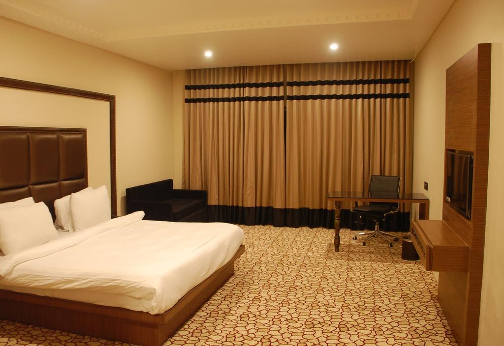 Anjushree Hotel Ujjain Exterior photo